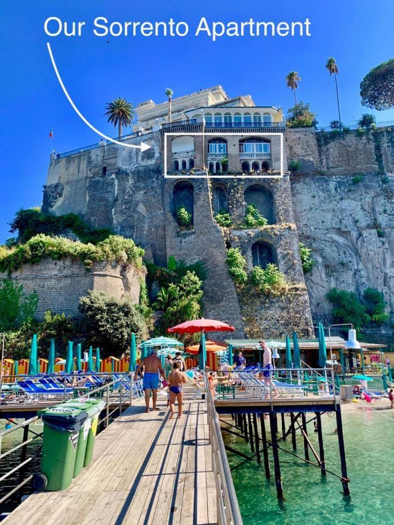 Villa La Terrazza Suites Σορέντο Εξωτερικό φωτογραφία