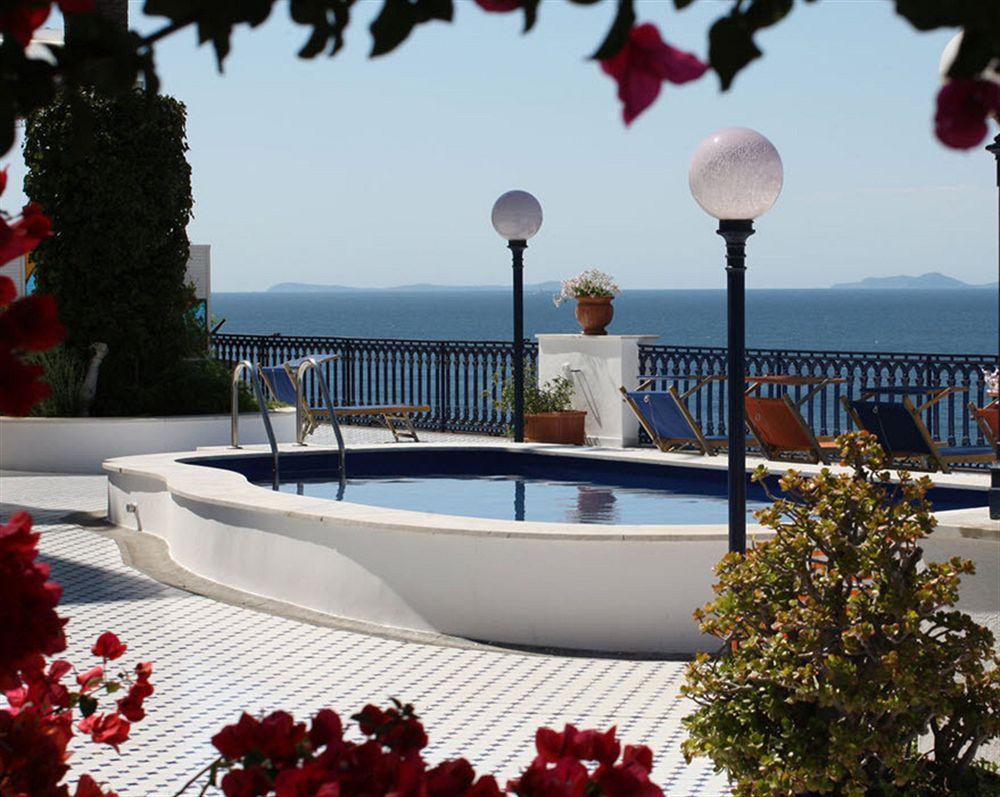 Villa La Terrazza Suites Σορέντο Εξωτερικό φωτογραφία